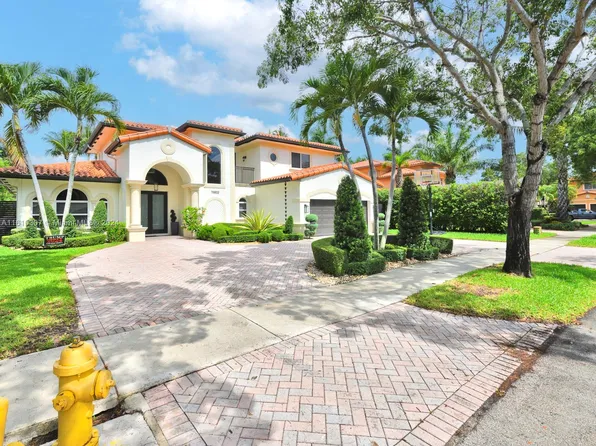 15802 NW 79th Ct, Miami Lakes, FL 33016