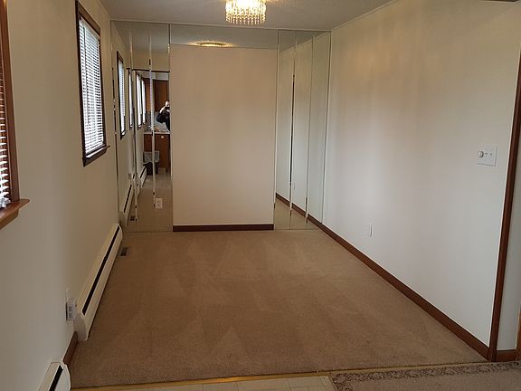 3rd image of 151 Laurelton Dr