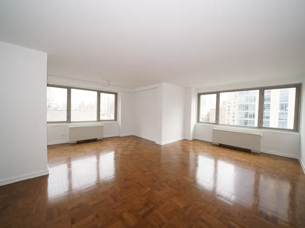 444 East 82nd Street image 1 of 4