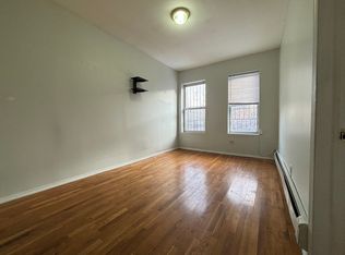 1558 Park Pl #2R, Brooklyn, NY 11213