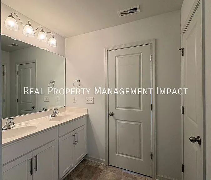743 River Dell Townes Ave — Photo 35