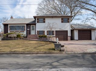 57 Whittier Ave, North Babylon, NY 11703