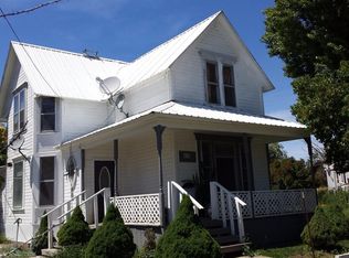 610 SW Fourth St, Grass Valley, OR 97029