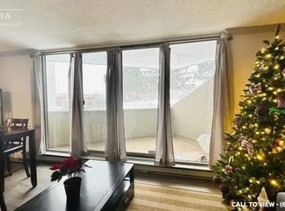 1103 Jalna Blvd #111, London, ON N6E 2W8