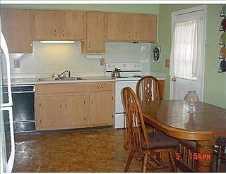 2nd image of 20 Willow Ln