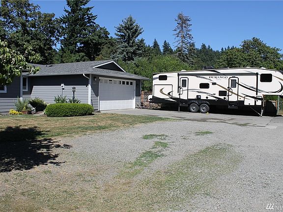 2nd image of 1903 2nd St SE