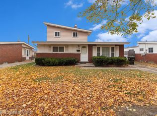 25548 Haskell St, Taylor, MI 48180