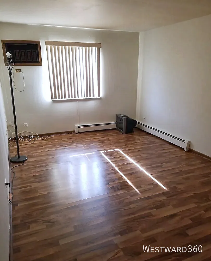 2-Bedroom Condo with Heat Included, Parking & Storage — Photo 4