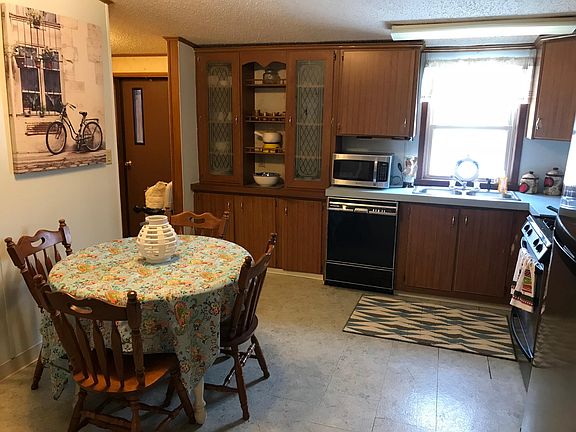 Dining Area in Kitchen