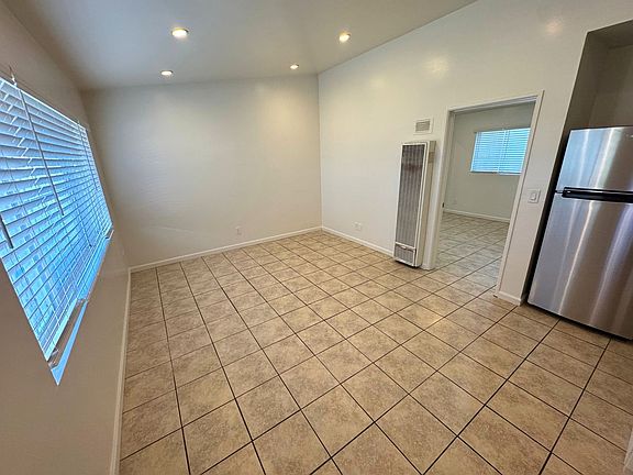 5th image of 2720-2746 Pierpont Blvd #2742