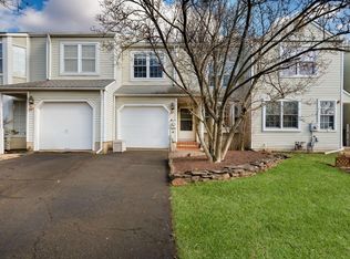 23 Parkview Way, Newtown, PA 18940