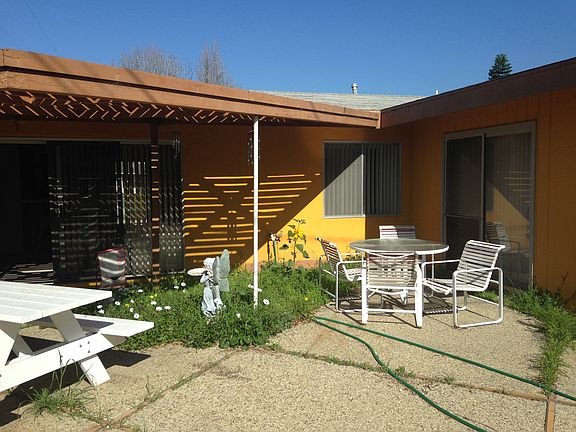 5th image of 3958 Flower St