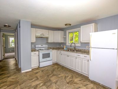 1101 Allen St, Springfield, MA, 01118