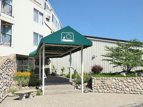 3rd image of 6201 Saint Croix Trl N APT 120