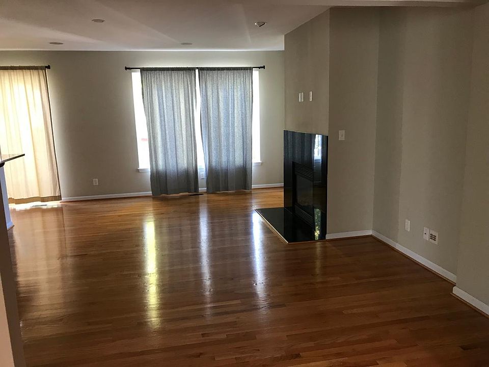 2102 Dogtown Walk, Saint Louis, MO 63139 Zillow