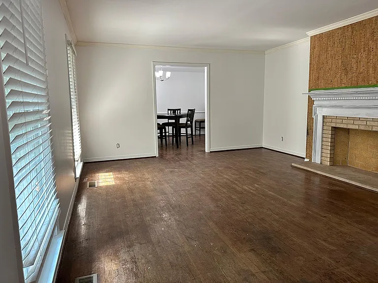 1001 Stewart Ave — Photo 5