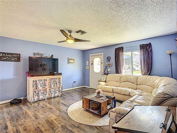 2nd image of 776 Carla Dr