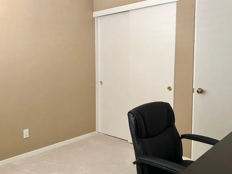 1860 Aurora Ct — Photo 17
