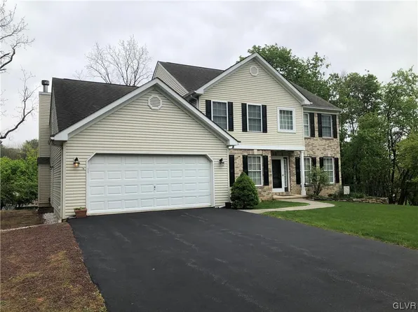 3435 Gail Ln, Bethlehem, PA 18017
