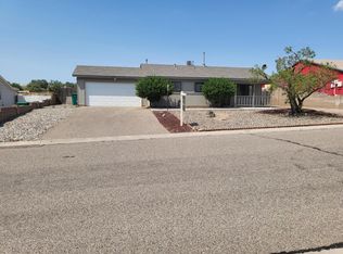 4652 N Platinum Dr NE, Rio Rancho, NM 87124