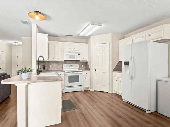 6713 9th St, Lubbock, TX 79416