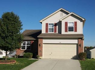 176 Green Knoll Dr, Franklin, OH 45005