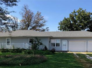 10411 Shattuc Rd, Centralia, IL 62801