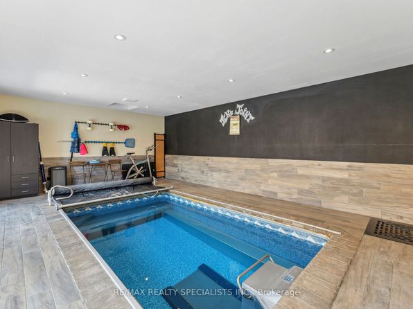 9 Flanders Rd, Brampton, ON L6X 0W3