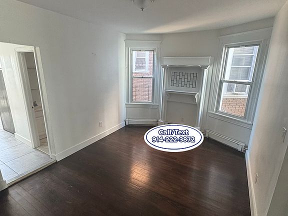 3rd image of 25 Cedar St APT 3