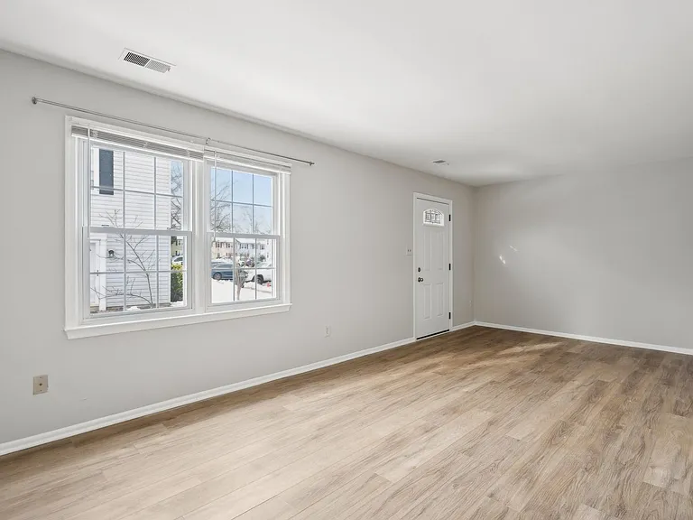7907 Timarand Ct — Photo 7