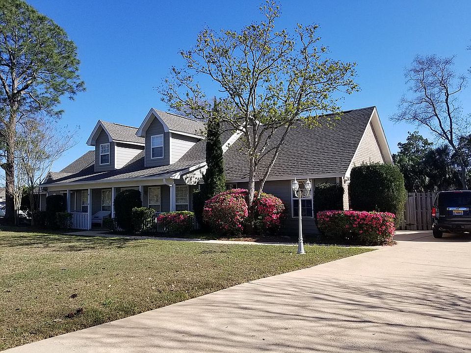 1st image of 3913 Tiger Point Blvd