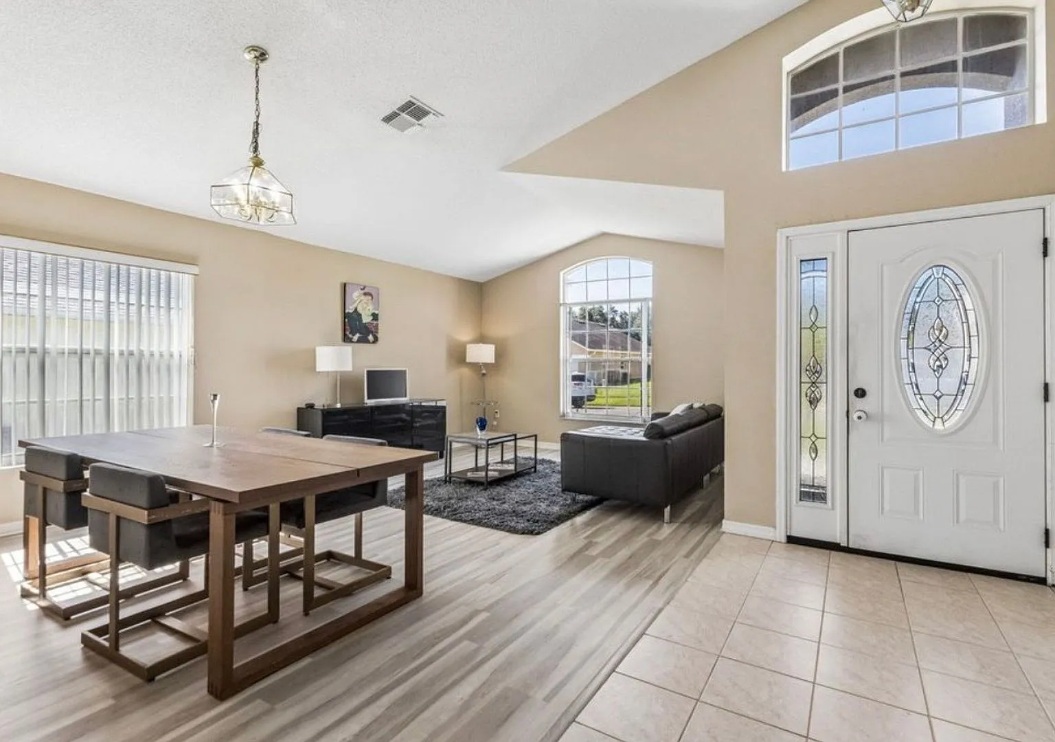 Pool Home For Rent - 3 Bedroom / 2 Bath - Disney Area With Energy Saving Solar Panels — Photo 3