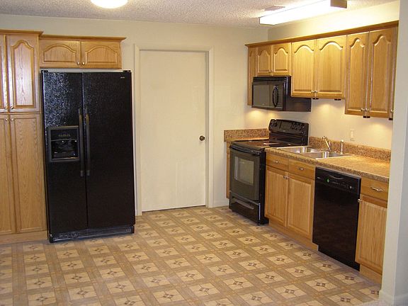East Unit Kitchen