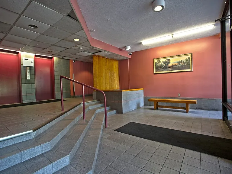 3895 Lawrence Ave E — Photo 5