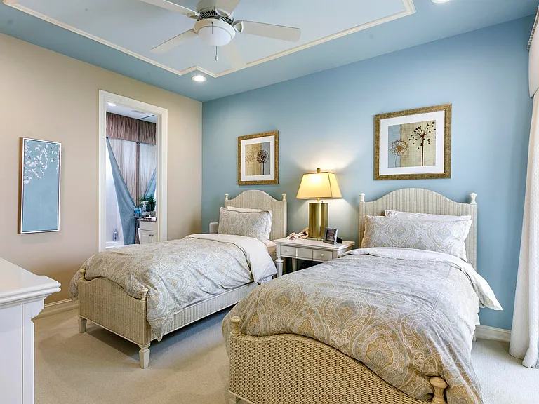 6700 Fox Hollow Dr — Photo 26