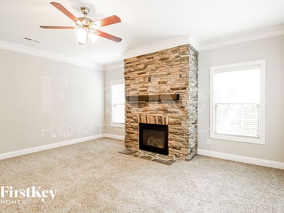 2nd image of 4669 Pebble Lake Dr
