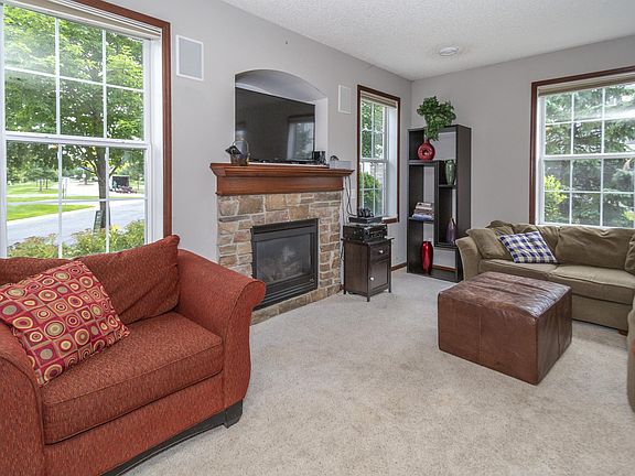 3rd image of 10991 Oak Grove Cir Unit A
