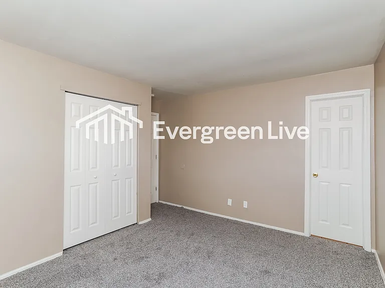 2305 Compton Rd — Photo 8
