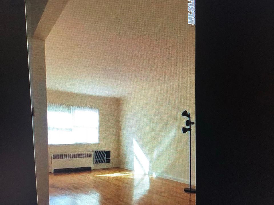 2nd image of 14411 Jewel Ave