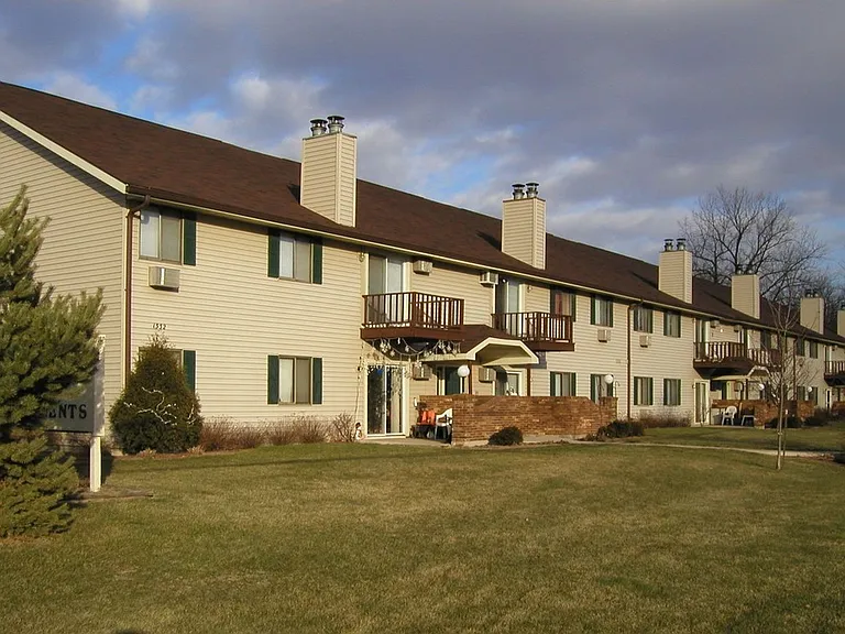 1332 Trader Rd — Photo 4