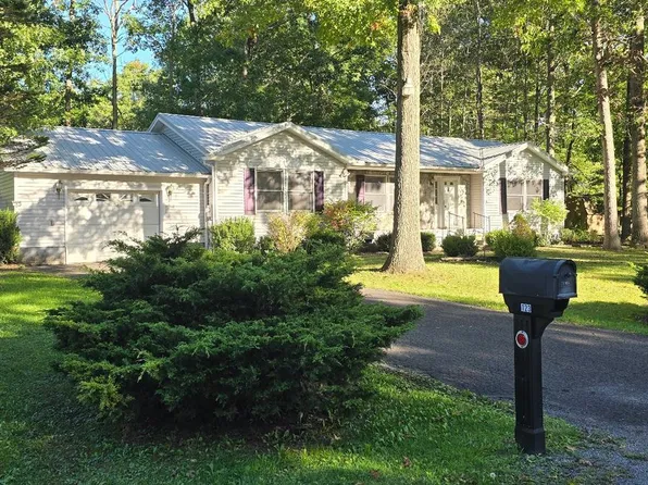 123 B St, Oakland, MD 21550