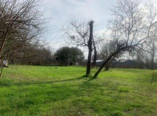 104 Fannin St, Martindale, TX 78655