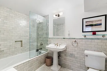 Sold by Liss Real Estate Group LLC