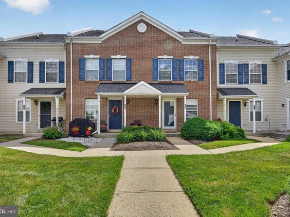 108 Durham Ct, Harleysville, PA 19438