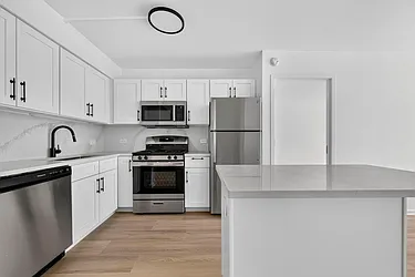 218 Myrtle Avenue, #5I