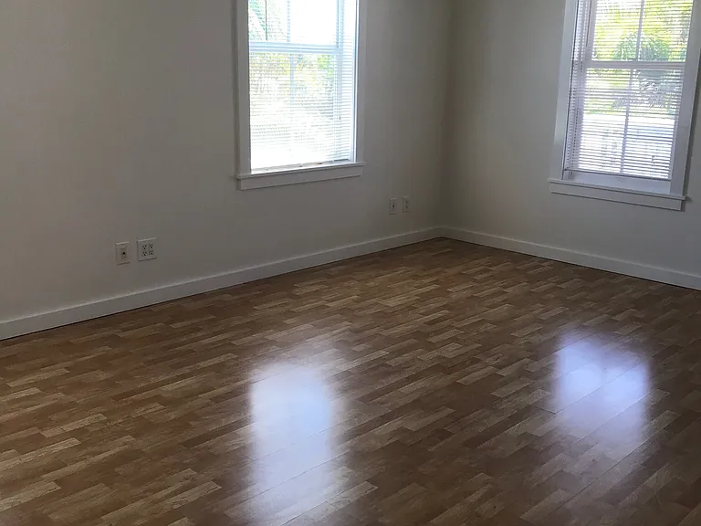715 Caroline St #103 — Photo 32