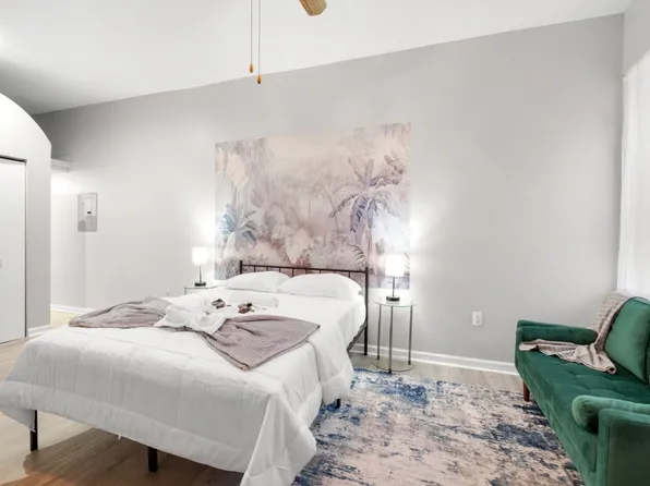 712 S 19th St #1, Philadelphia, PA 19146