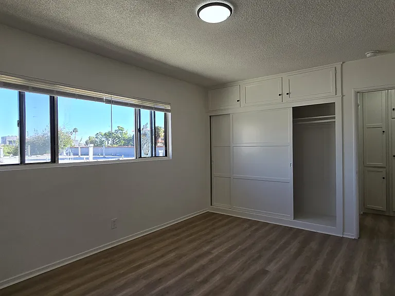 1204 N Wilton Pl #6 — Photo 10