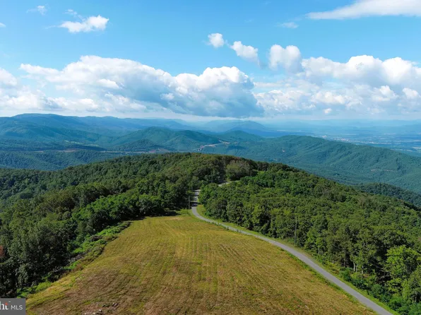 262 Ashton Woods Dr, Moorefield, WV 26836