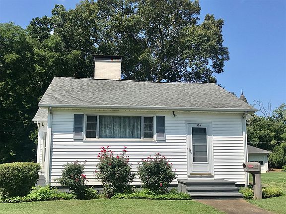 2nd image of 909 S Court St